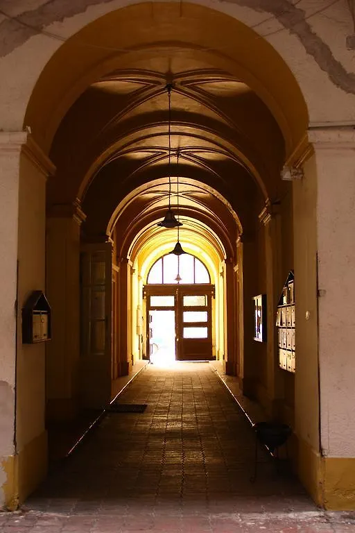 Leonardo Boutique Hotel Budapest M-Square 4*,